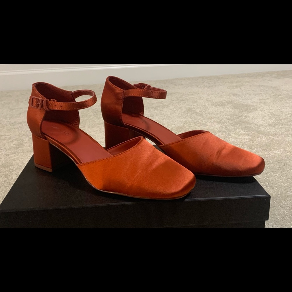 OAK+FORT Heel, size 7, orange red